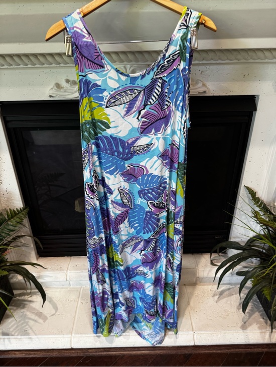 Blue Ginger Dresses & Skirts - Blue Ginger Sleeveless Tropical Leaf Maxi Dress in Blue, Purple and Green